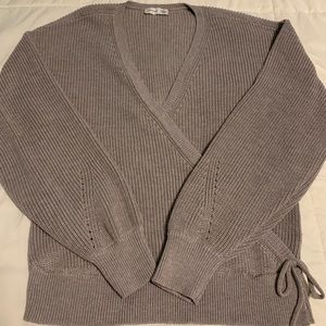 Women’s crop sweater. Medium. Brand: Gentle Fawn